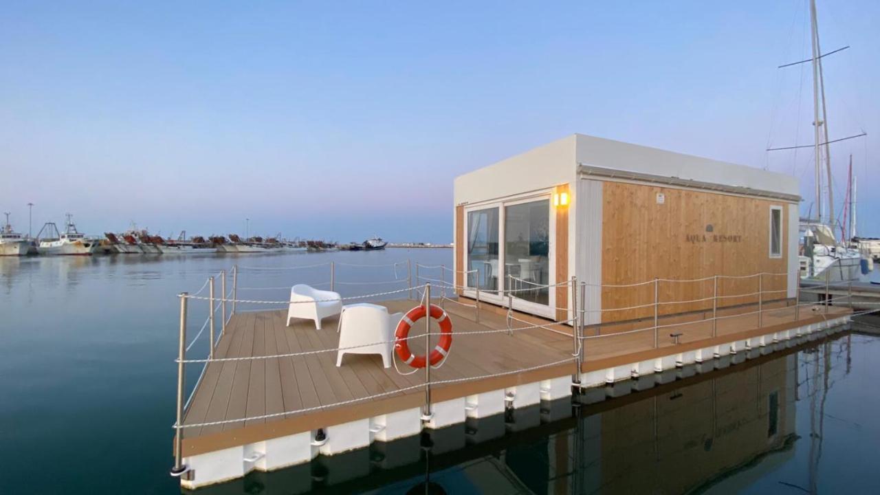 Aqua Resort Giulianova - Houseboat Experience 外观 照片